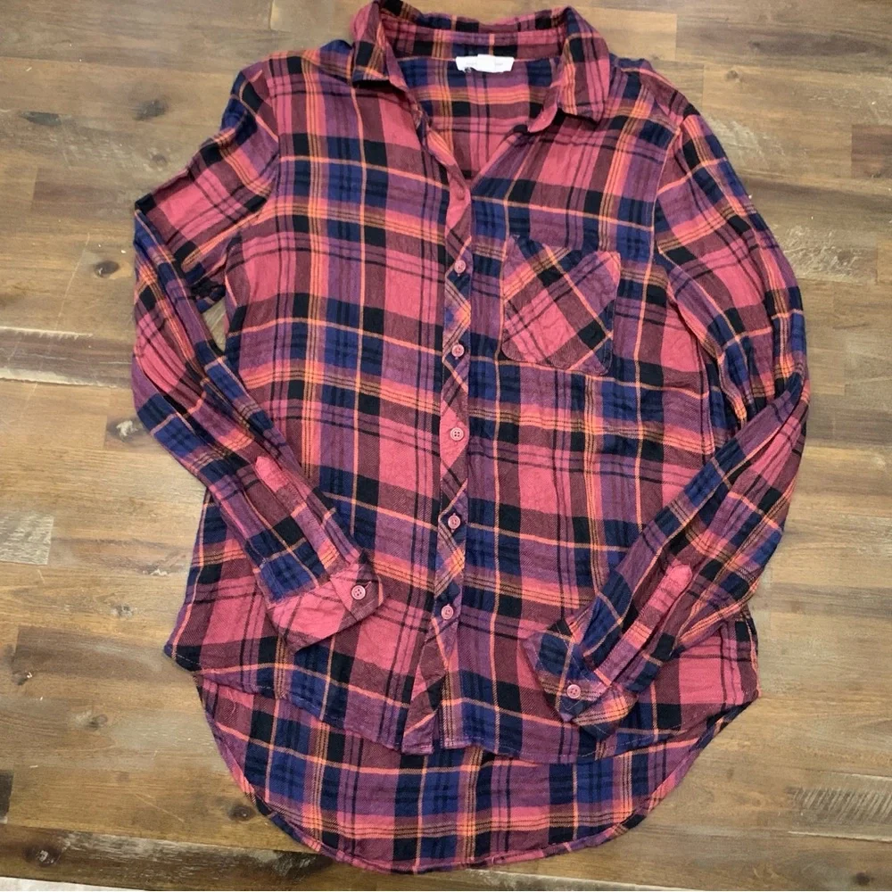 Beach Lunch Lounge multicolored plaid flannel long sleeve button down shirt EUC - Picture 2 of 13